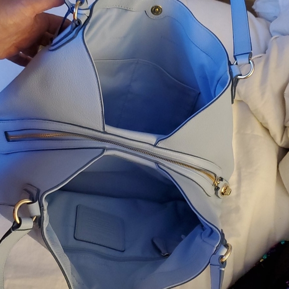 COACH - Picture 3 of 6